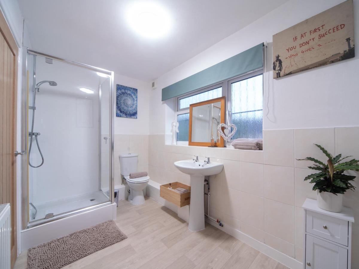 Castle View - Flat In Mumbles - Free Parking Apartment Oystermouth Exterior foto